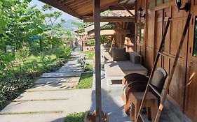Villa Kayu Yogyakarta
